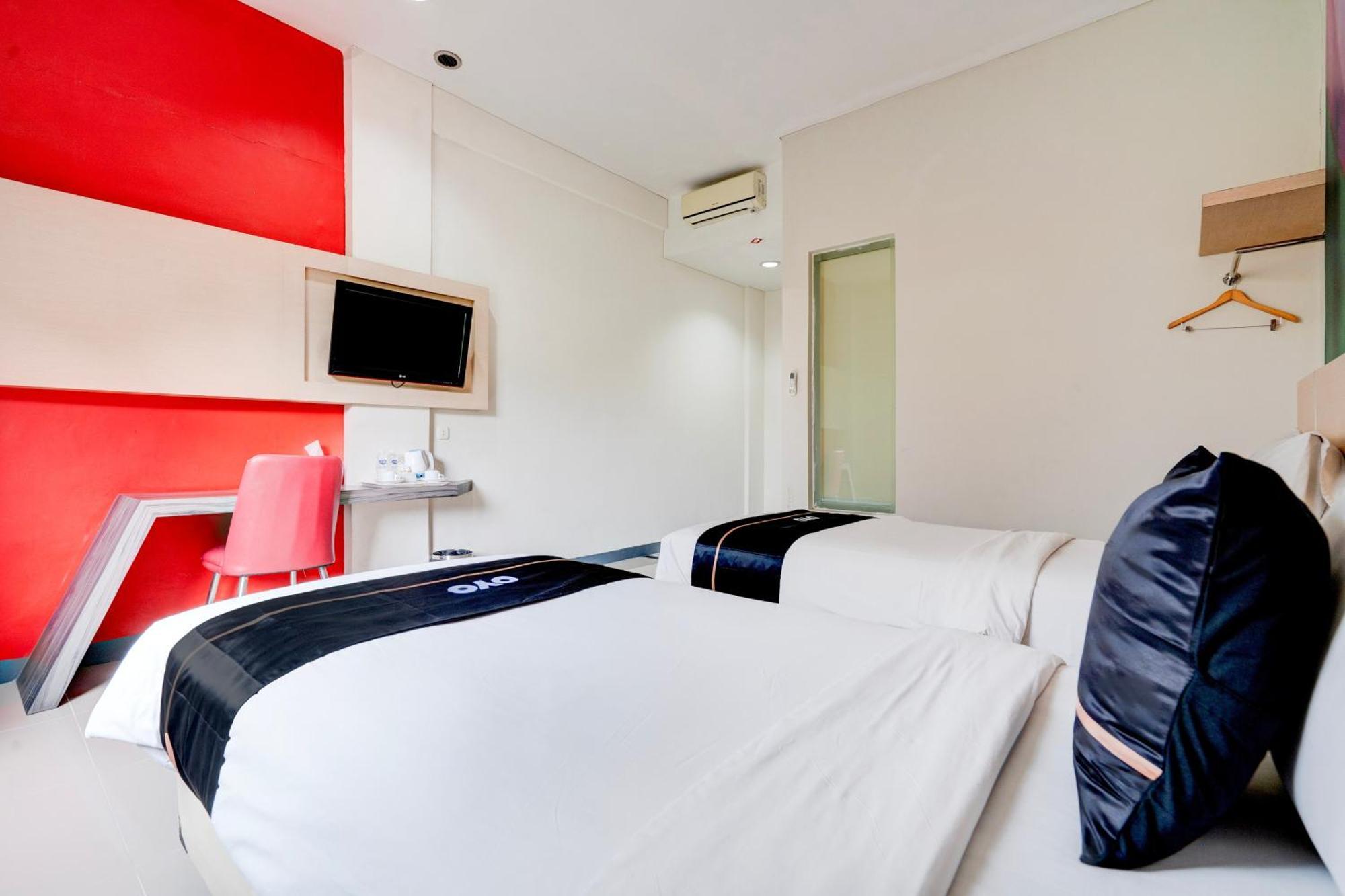 Townhouse Oak Cihampelas Near Ciwalk Formerly Promenade Hotel Μπαντούνγκ Εξωτερικό φωτογραφία