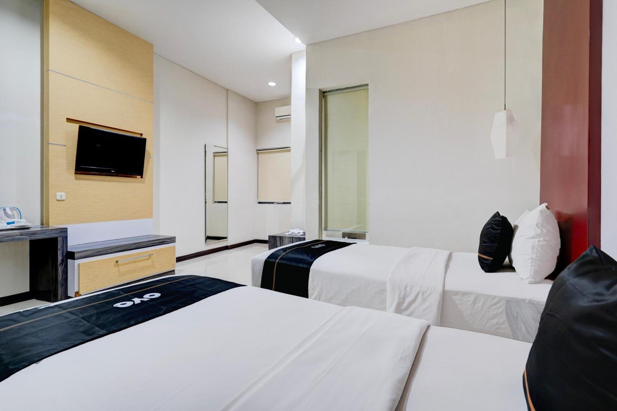 Townhouse Oak Cihampelas Near Ciwalk Formerly Promenade Hotel Μπαντούνγκ Εξωτερικό φωτογραφία