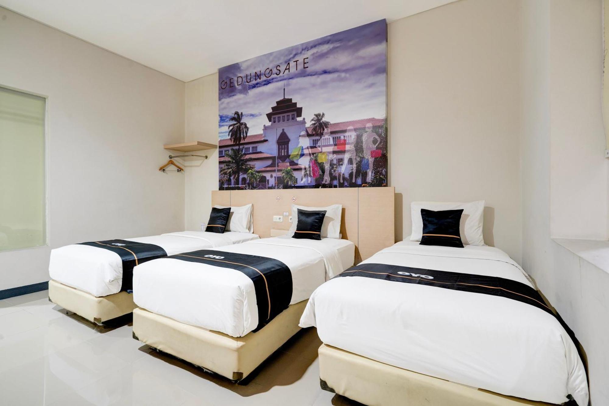 Townhouse Oak Cihampelas Near Ciwalk Formerly Promenade Hotel Μπαντούνγκ Εξωτερικό φωτογραφία