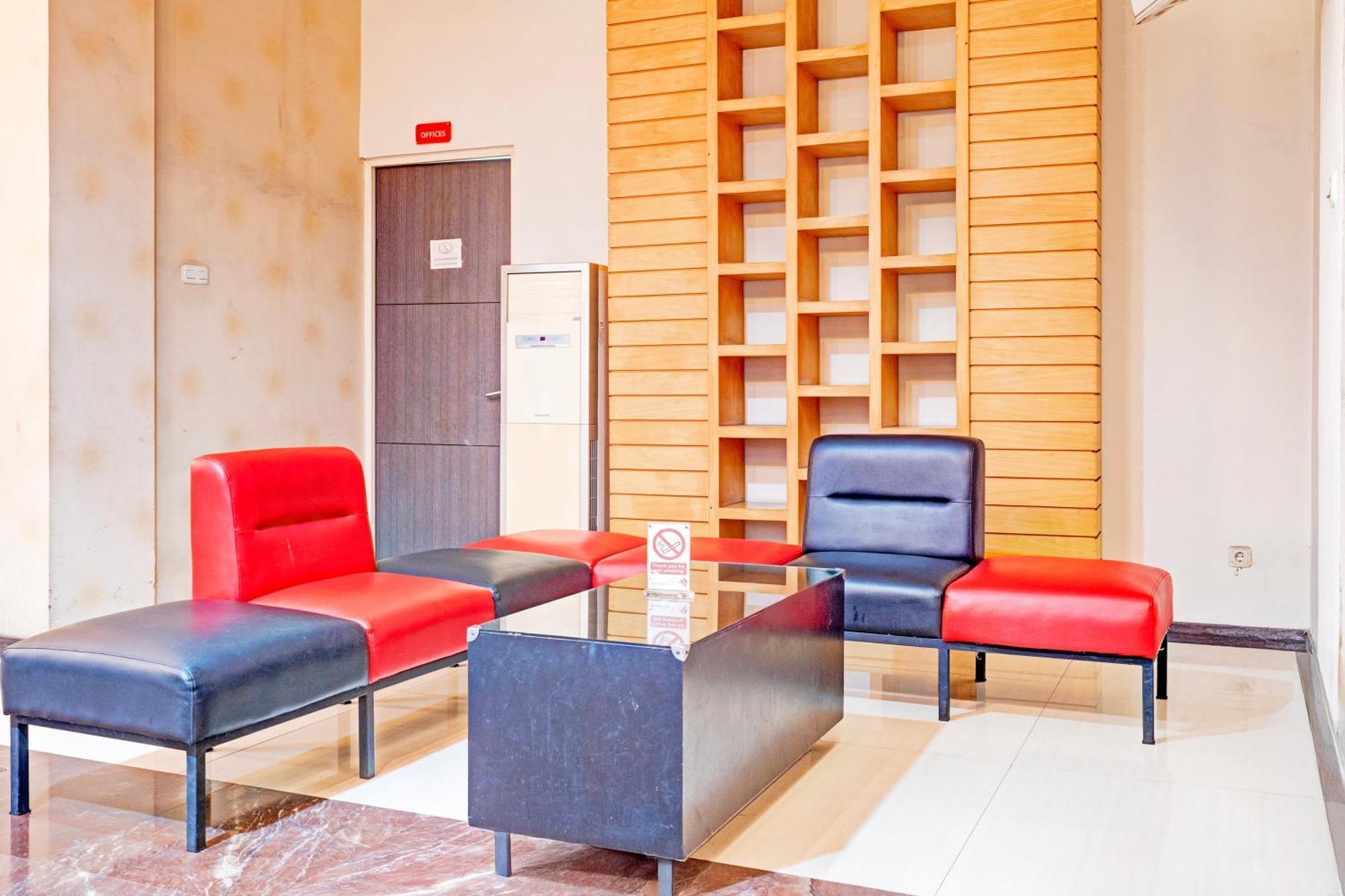 Townhouse Oak Cihampelas Near Ciwalk Formerly Promenade Hotel Μπαντούνγκ Εξωτερικό φωτογραφία